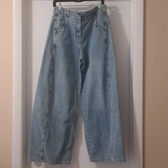 ME +EM Relaxed Wide Leg Jeans Squared Rear Pockets Excellent Sz28